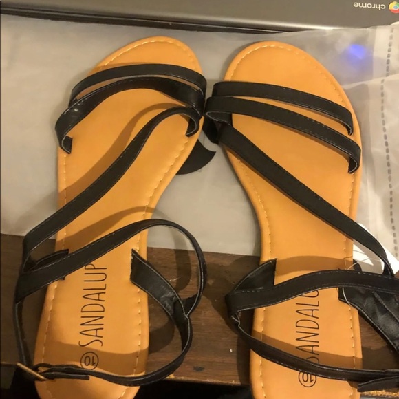 Brand new Sleek Sandles - Picture 2 of 2